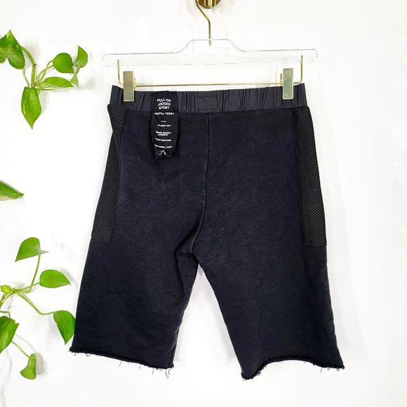 NEW HUDSON Kid's Black Jogger Shorts MEDIUM Knit Bermuda Mid Rise Boho Stretch - Picture 7 of 9